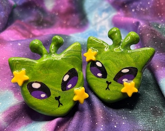Alien Cat Pins!
