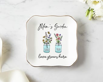 Ring Dish For Mom, Mom's Garden Jewelry Dish, Floral Trinket Tray, Mother's Day Gift, Personalized Style Keepsake