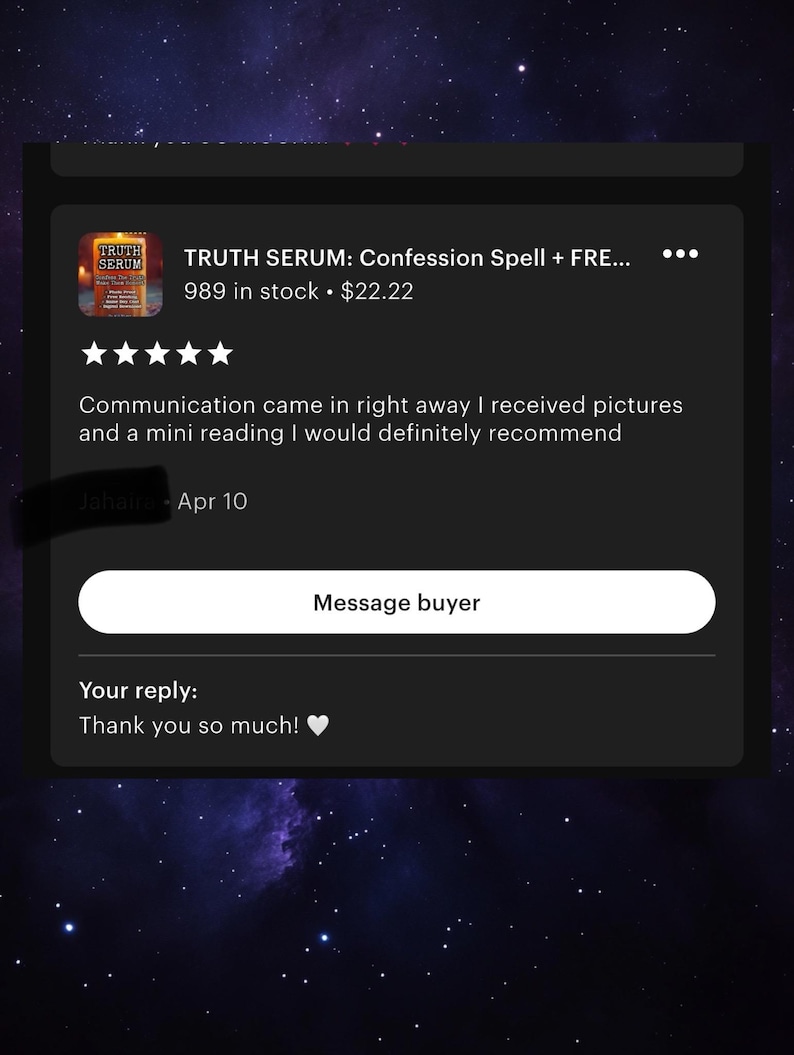 Puede incluir: Captura de pantalla de un anuncio de Etsy para "TRUTH SERUM: Confession Spell". El anuncio incluye una imagen del producto, una rese&ntilde;a del cliente y un bot&oacute;n "Mensaje al comprador". La rese&ntilde;a menciona la recepci&oacute;n de fotos y una mini lectura.