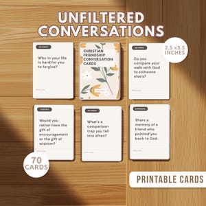 Puede incluir: Un juego de 70 tarjetas de conversación sobre amistad cristiana que miden 6,35 x 8,89 cm. Las tarjetas tienen fondos blancos con texto en negro, incluyendo preguntas como 'Who in your life is hard for you to forgive?' y 'Do you compare your walk with God?'