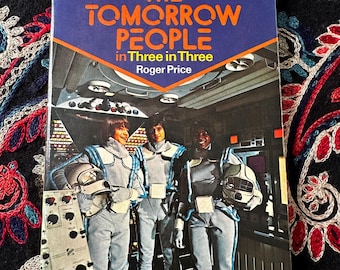 The Tomorrow People in Three in Three Roger Price | 1974 First Edition Piccolo TVTimes