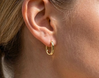 Oval huggie Hoop Earrings Sterling Silver | White Rhodium or 18K Gold Vermeil