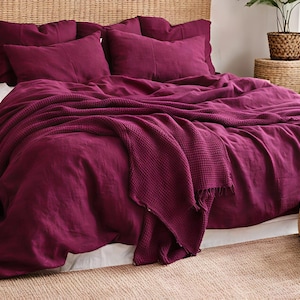 Edredón extragrande de lino color frambuesa estilo boho lavado