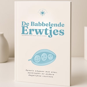 Op de afbeelding: Een boek getiteld "De Babbelende Erwtjes" met een lichtblauwe kaft. De kaft toont een peul met drie lachende erwten en tekst in het Nederlands. Het thema van het boek gaat over dagelijkse routines.
