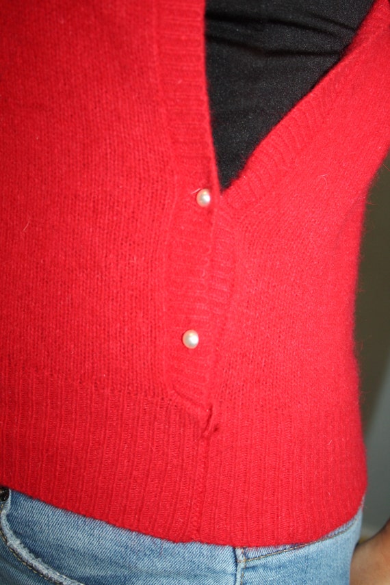 QUORUM Swinging London UK Vintage Red Sweater Ves… - image 7