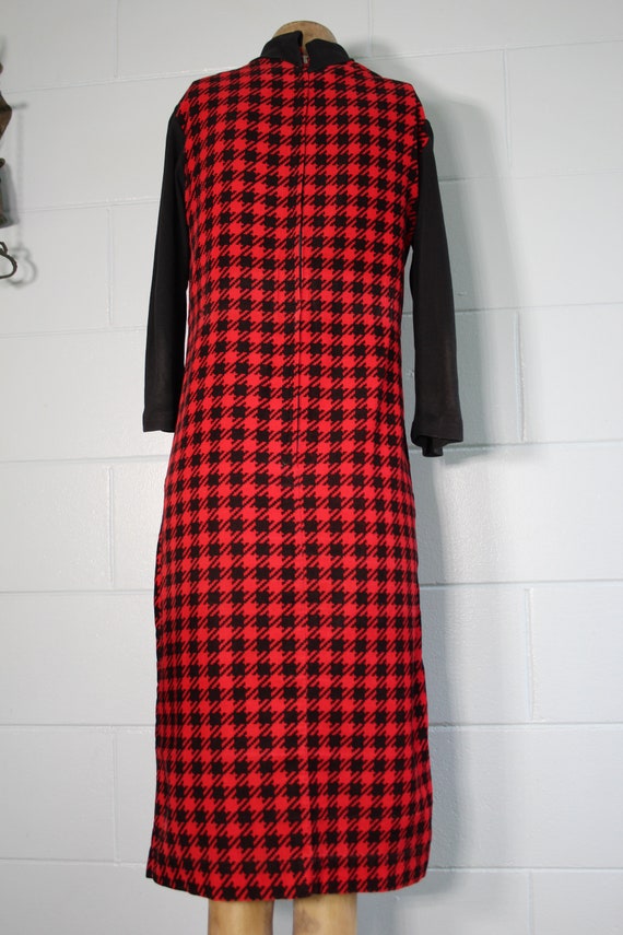 60s MOD Style HOUNDSTOOTH DRESS Sm Red & Black Tu… - image 6