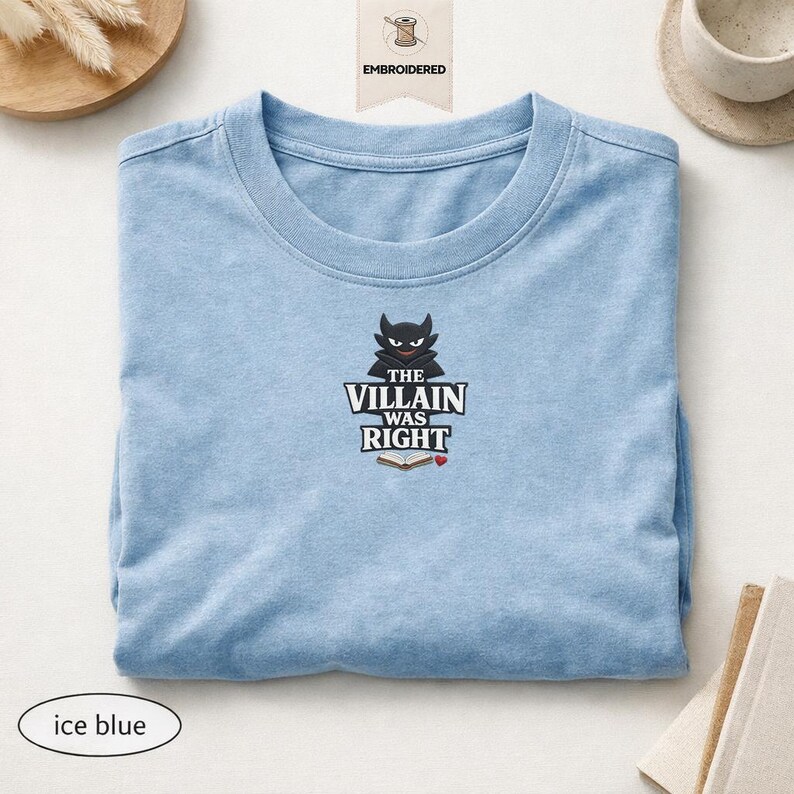 Geborduurd T-shirt The Villain Was Right, Dark Romance Reader-shirt, comfortkleuren leesgrage shirt, moreel grijze held cadeau, BookTok-T-shirt afbeelding 13