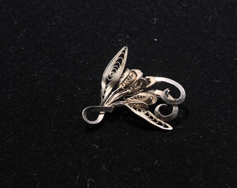 Vintage Filigree Sterling Silver Brooch