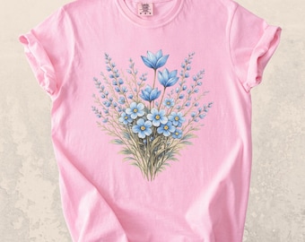 Camiseta Comfort Colors® con ramo de flores azules, camiseta para amantes de las flores, camiseta floral retro, camiseta de flores, camiseta de mujer con estampado de plantas, regalo para amantes de la naturaleza.