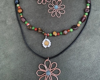 Copper Wire Flower Jewelry Set, Whimsigoth Daisy Necklace Earrings, Cottagecore Crystal Botanical Bohemian