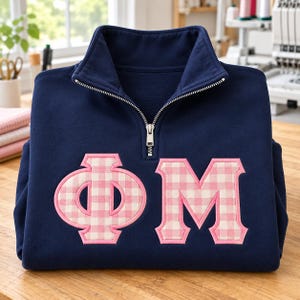 Sweat-shirt à col zippé personnalisé avec lettre grecque, pull à carreaux vichy, cadeau pour étudiante (sororité étudiante).