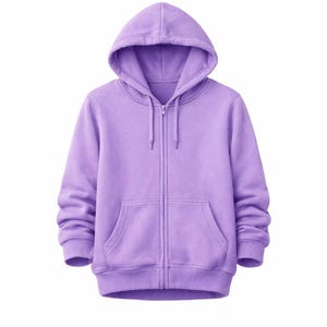 Pu&ograve; includere: Una felpa con cappuccio e zip di colore viola chiaro a tinta unita, dotata di cappuccio con coulisse, chiusura frontale con zip integrale, maniche lunghe con polsini a coste e due tasche a marsupio sulla parte anteriore.