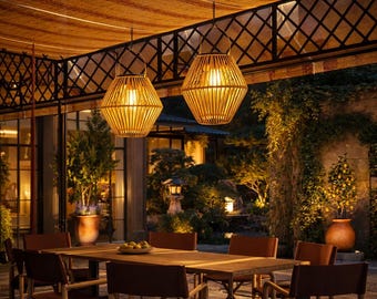 Farol solar de ratán tejido, luz impermeable de estilo bohemio japonés para jardín, lámpara LED cálida para patio exterior.