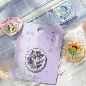 Cute Flower Ricamato Patch Autoadesivo Patch Applique Scarpe Zaino Decorazione Abiti Accessorio