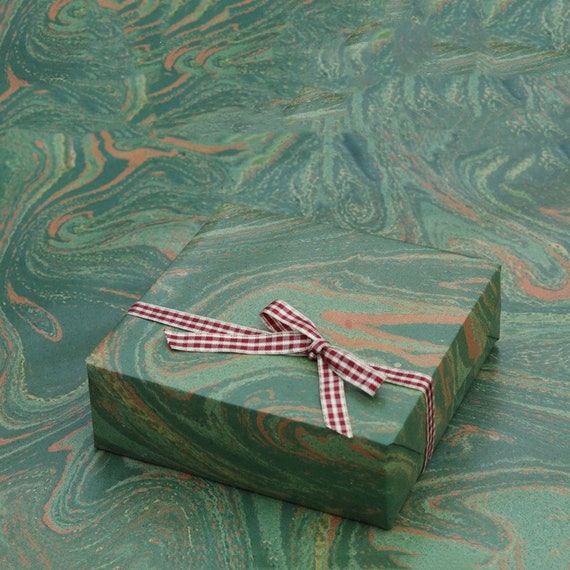 HUNTER GREEN Gift Wrap Wrapping Paper 16 Foot Roll