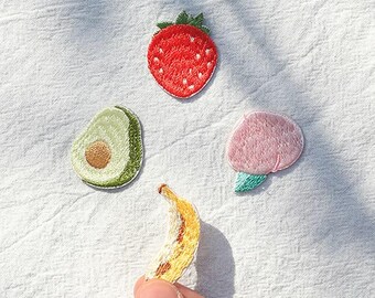 Parches bordados de frutas: Melocotón, aguacate, plátano, fresa, apliques autoadhesivos para zapatos, mochilas, decoración de ropa, accesorios.