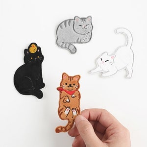 1 Pcs of Cat Embroidered Patches Kitten Paw Sticker Self Adhesive Patch Applique Shoes Backpack Decorating Clothes Accessory