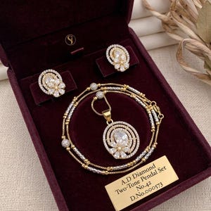Elegant tvåfärgat A.D. diamanthänge, halsband med kubisk zirkoniablomma och matchande örhängen bild 4