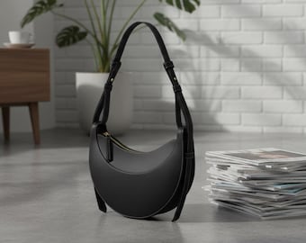 Bolso de media luna / Bolso de hombro de piel negra / Bolso bandolera minimalista