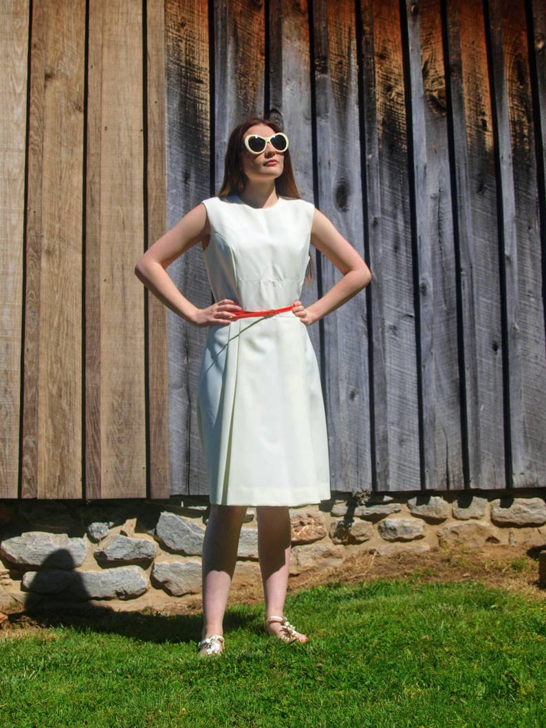 White Vintage 1960s Dress Red Belt Sleeveless Summer Dress Etsy