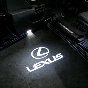 LED-Auto-Tür-Logo-Lichtprojektor für Lexus, mit freundlicher Genehmigung Willkommen-Geist-Schatten-Lampe (2er-Pack)