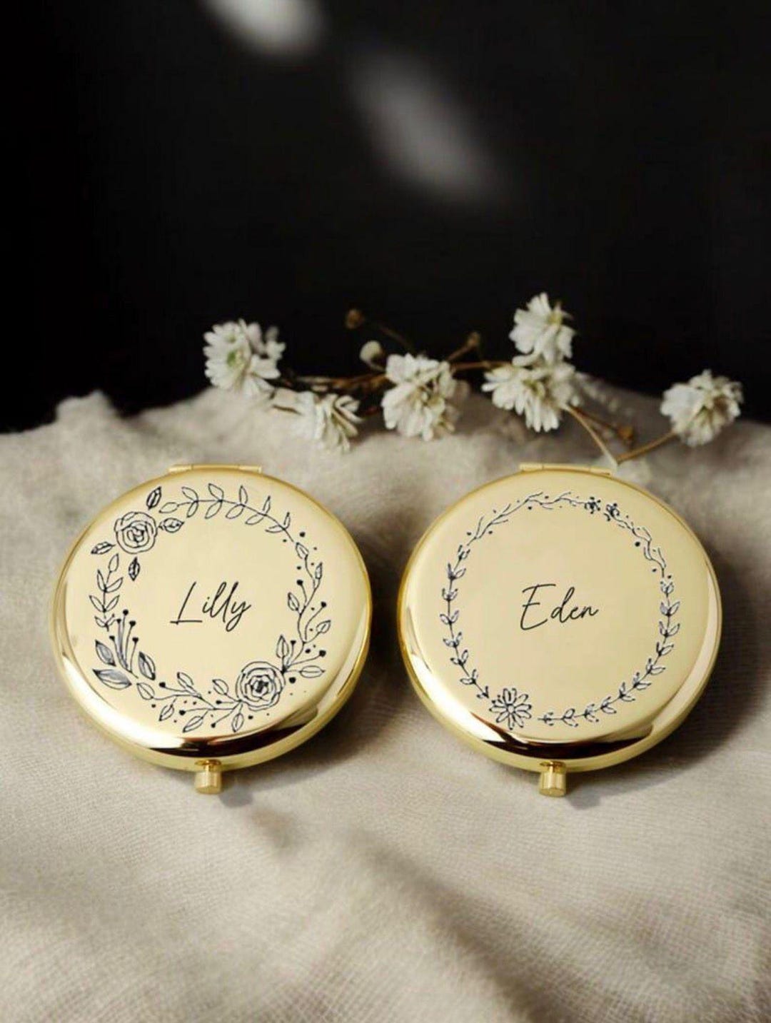 Engraved Compacts Personalised Engraved Compact Mirror ā Bridesmaid Wedding Gift - Etsy