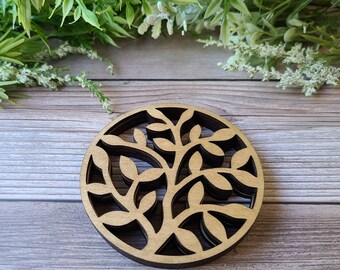 Round Vine Leaf Coaster Set. Engraved Wood Coasters Make a Perfect Gift. Wedding Favors. Decorative Coasters. Housewarming Gift.