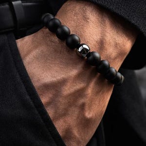 Armband voor heren van zwarte onyx – Matte onyx kralen met hematiet – Armband van natuursteen voor mannen – Herenarmband – Cadeau voor mannen