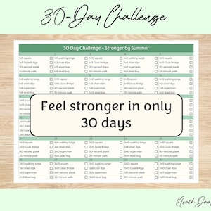 Może przedstawiać: Wydrukowany 30-dniowy plan treningowy z ćwiczeniami takimi jak przysiady i deski. Wyświetlany jest tekst "Feel stronger in only 30 days". Pomarańczowy ołówek znajduje się po prawej stronie.