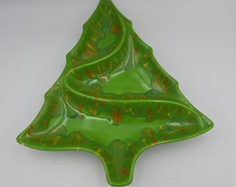 Bandeja de cerámica vintage de 11,5 pulgadas con forma de árbol de Navidad de Atlantic Mold para aperitivos, dulces y frutos secos.