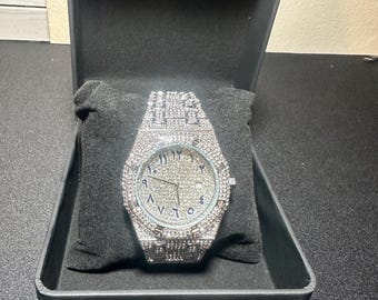 Iced Out VVS 1 Moissanitklocka