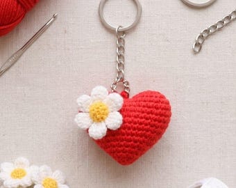 Crochet Heart Daisy Keychain Pattern PDF| Instant Download