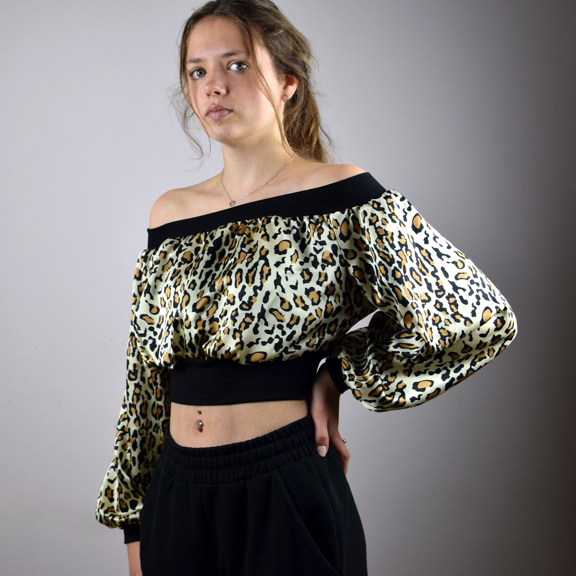 Leopard Print Cropped Top Long Sleeved 