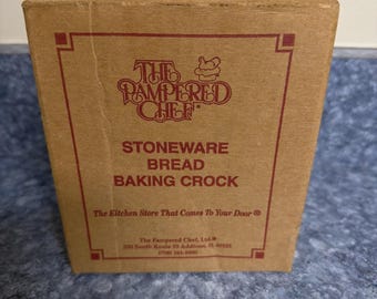 Pampered Chef Stoneware Bread Baking Crock Oven Cooking with Recipes Brand New