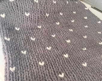 Chunky Knit Blanket with Hearts | Cozy Soft Throw for Home Decor