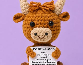Chaveiro de vaca das Terras Altas feito à mão em crochê, mini presente de vaca para apoio emocional com cartão positivo...