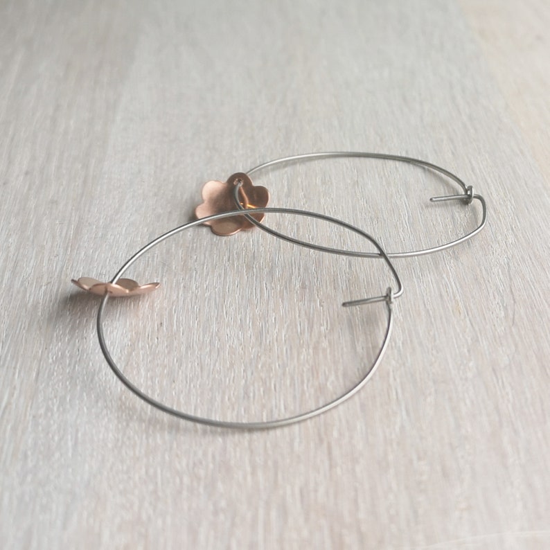 Copper flowers Titanium hoop earrings 0.8mm 20ga Delicate boho threader hypoallergenic hoops