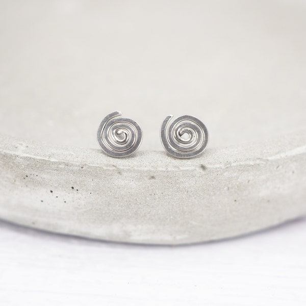 Titanium spiral stud earrings - Delicate hypoallergenic Boho titanium studs - Minimalist earrings - Hypoallergenic