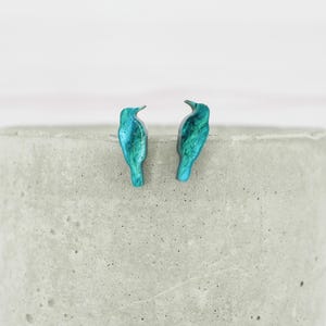 Titanium ear wire bird stud earrings - Mini Galaxy green Crows- Delicate hypoallergenic earrings