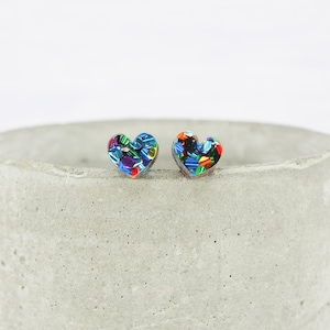 Glitzer Herz Ohrstecker: Titandraht, hypoallergenes Acryl