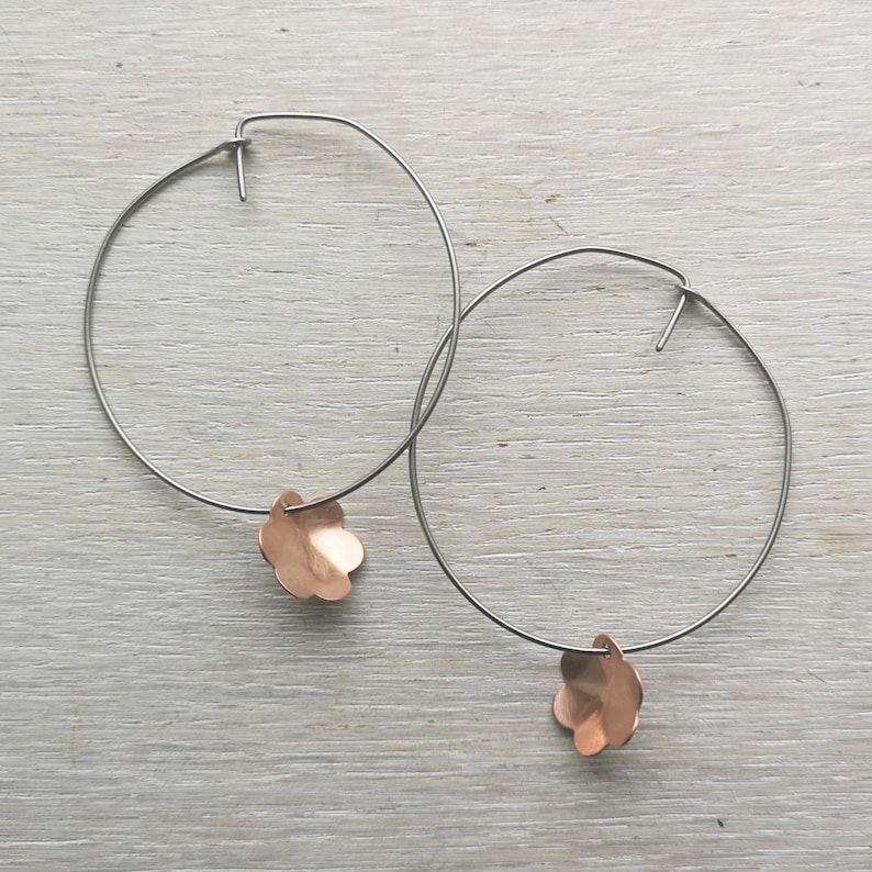 Copper flowers Titanium hoop earrings 0.8mm 20ga Delicate boho threader hypoallergenic hoops