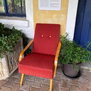Fotele z połowy XX wieku autorstwa Jaroslava Šmídka, Czechosłowacja, lata 60. XX wieku, wliczona wysyłka na cały świat
