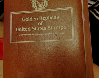 Álbum de Coleção de Selos Vintage dos EUA com Réplicas em Ouro 22k, Incluindo Envelopes de Primeiro Dia de Circulação (Inverted Jenny 1918 Air Mail).