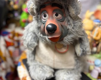 Vintage plush toy 'Big Al' from Disney's Country Bear Jamboree attraction 28 in