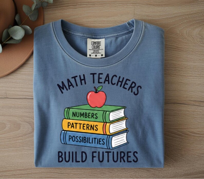 Shirt voor wiskundeleraren Build Futures, inspirerend T-shirt voor leraar, cadeau voor wiskundedocent, waarderingskleding voor de klas afbeelding 6