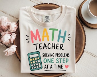 Camiseta para Professor de Matemática, Resolvendo Problemas Passo a Passo, Presente Divertido para Professor, Camiseta para Educador de Matemática, Roupa para Volta às Aulas