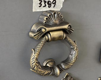 Aldaba de lujo victoriana / Anillo con relieve de escala / Herrajes de puerta clásicos modernos