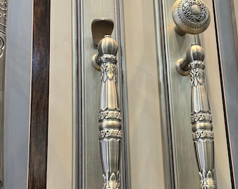 Juego de cerradura y manija de puerta de lujo de barra larga, herrajes antiguos grabados para puerta de entrada, manija de latón macizo para puerta principal, juego de manijas clásicas ornamentadas