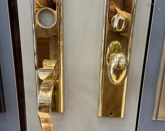 Juego de cerradura y manija de puerta moderna de latón macizo, herrajes de entrada en oro pulido.