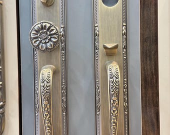 Juego de cerradura y manija de puerta de lujo con diseño floral, herrajes antiguos grabados para puerta de entrada, manija de puerta principal de latón macizo, juego de manijas decorativas clásicas